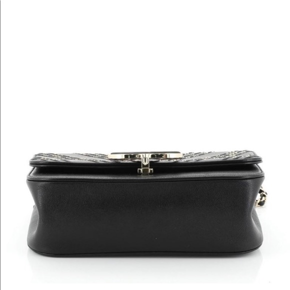 Chanel Enamel CC Flap Bag Chevron - Picture 4 of 4